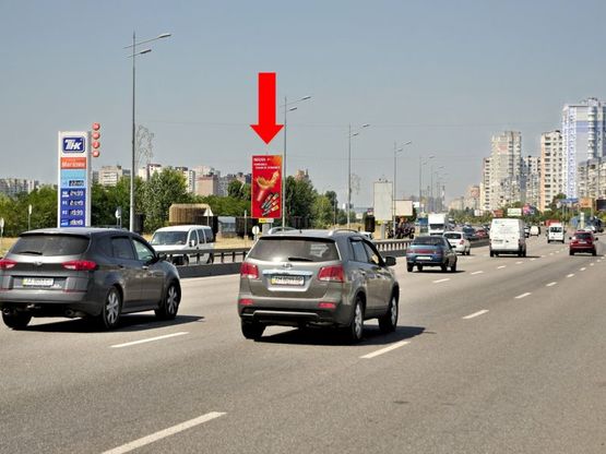 Фото рекламної площини за адресою Бажана пр., перед заездом на АЗС "Золотой Гепард", в сторону ст. м. "Харьковская"