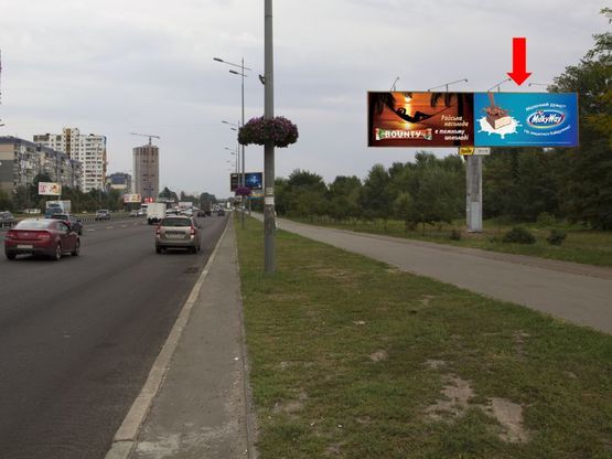 Фото рекламної площини за адресою Бажана пр., 5Е, напротив, правый, в сторону Харьковская пл.