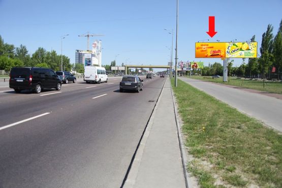 Фото рекламной плоскости по адресу Бажана пр. / Горловская ул., 228, напротив, левый, в сторону Харьковская пл.
