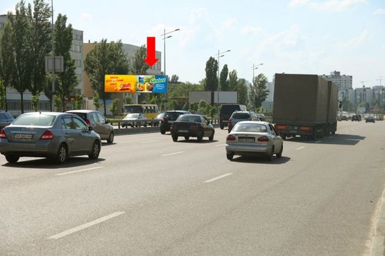 Фото рекламной плоскости по адресу Бажана пр. / Горловская ул., 228, напротив, правый, в сторону ст. м. "Харьковская"