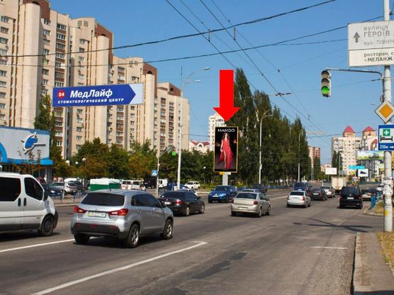 Фото рекламной плоскости по адресу Героев Сталинграда пр., 27Б, в сторону Тимошенко ул.