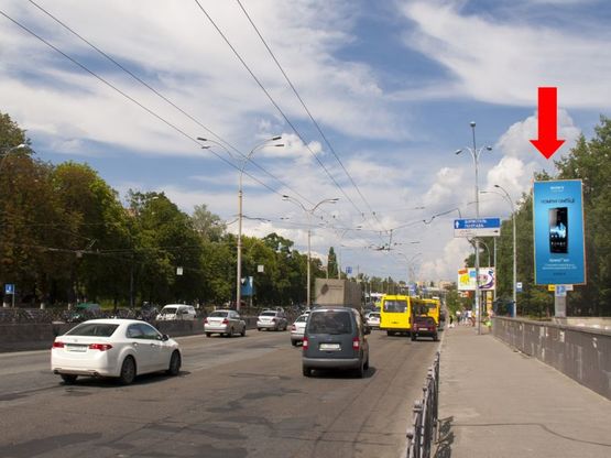 Фото рекламной плоскости по адресу Телиги ул. / Дорогожицкая ул., в сторону ст. м. "Дорогожичи"