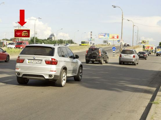 Фото рекламной плоскости по адресу Богатырская ул. / Оболонский пр., в сторону Бандеры пр. (бывш. Московский пр.)