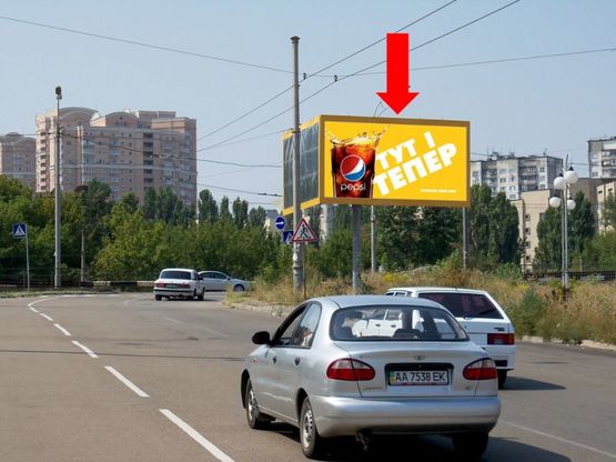 Фото рекламной плоскости по адресу Науки пр., заезд с Саперно-Слободская ул. на Науки пр.