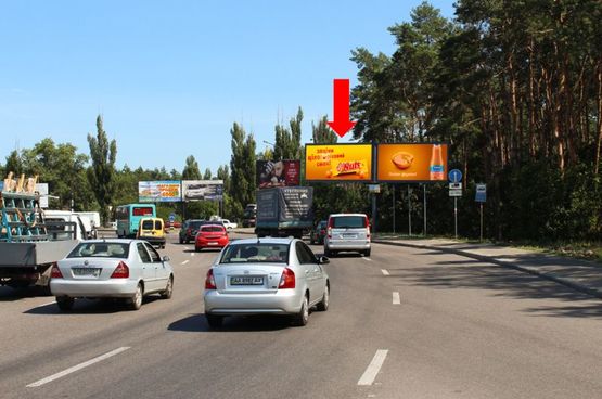 Фото рекламної площини за адресою Харьковская пл. / Светлая ул. / Коллекторная ул., в сторону Борисполя, левая