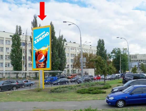 Фото рекламної площини за адресою Воздухофлотский пр., 54, Севастопольская пл., возле "McDonald's"