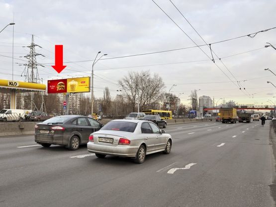 Фото рекламной плоскости по адресу Бандеры пр. (бывш. Московский пр.), 22, напротив, левый, в сторону мост Московский