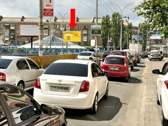 Фото рекламної площини за адресою Лобановского пр. (бывш. Краснозвездный пр.) / Севастопольская пл., на кольце, в сторону Чоколовский  бул., Воздухофлотский пр.