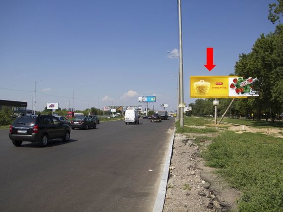 Фото рекламної площини за адресою Кольцевая дорога / Зодчих ул., 18, напротив, в сторону Победы пр., левая