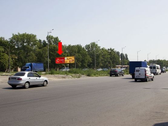 Фото рекламної площини за адресою Кольцевая дорога / Зодчих ул., 18, напротив, в сторону Одесская пл., левая