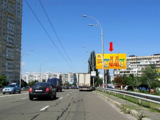 Фото рекламной плоскости по адресу Малиновского ул., 9 , возле супермаркета "Сильпо", в сторону ул. Тимошенко , ТРЦ "Караван"