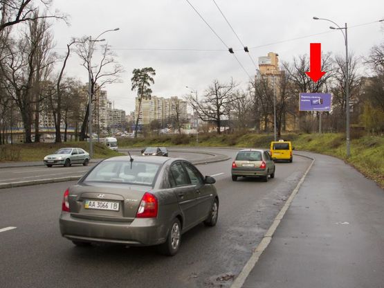 Фото рекламної площини за адресою Победы пр. / пр. Палладина, в сторону ст. м. "Академгородок"