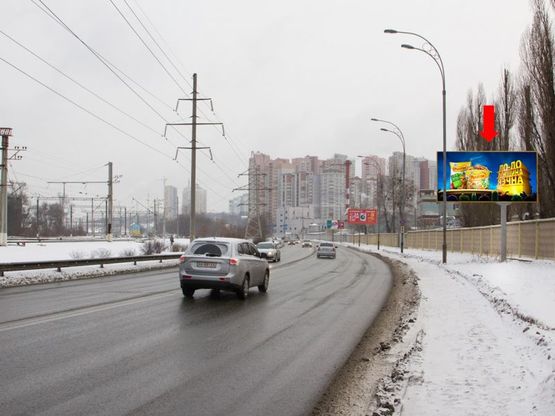 Фото рекламной плоскости по адресу Гринченко ул., завод "Рошен", в сторону ул. Сапёрно-Слободской