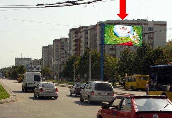 Фото рекламной плоскости по адресу Научная ул., 53, разделитель, возле супермаркета, в сторону Стрыйской ул.
