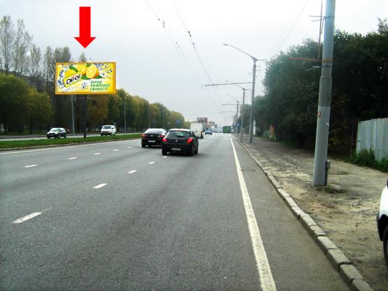 Фото рекламной плоскости по адресу Стрыйская ул., 258, разделитель, из центра