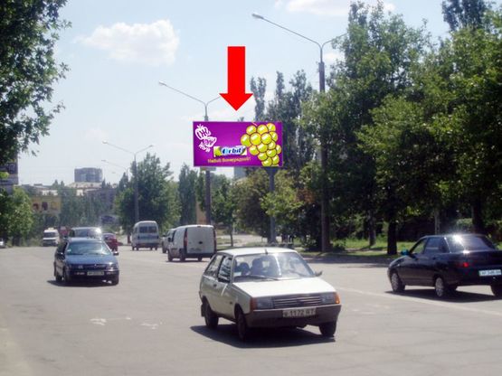 Фото рекламної площини за адресою 50-летия Победы пр. / ул. Толстого