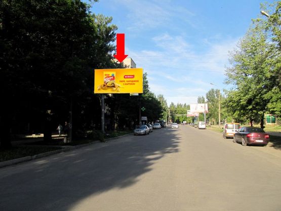 Фото рекламної площини за адресою 30-летия Победы бул., 2, в сторону ул. 50-летия Победы