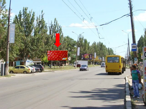 Фото рекламной плоскости по адресу Мира пр. / Школьная ул., в сторону Победы пл., ж/д вокзала, из центра