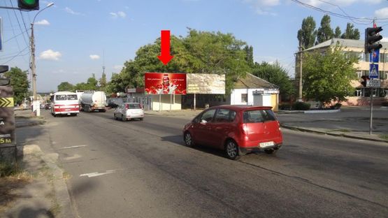 Фото рекламной плоскости по адресу Веселиновская ул. / Черноморская ул., напротив Приватбанка, в центр