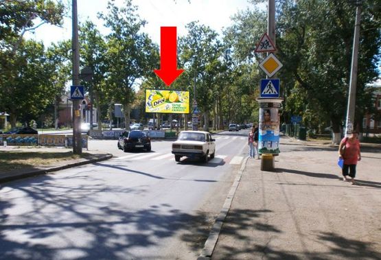 Фото рекламної площини за адресою Адмиральский пр. / Гераневая ул., разделитель,  возле кинотеатра "Вымпел", в сторону Люстдорфской дороги