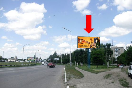 Фото рекламной плоскости по адресу Днепровская ул., 135, переезд через реку Гнездка