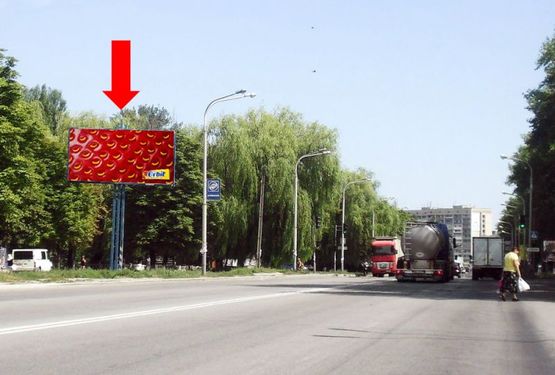 Фото рекламной плоскости по адресу Днепровская ул., 547 / Западнодонбасская ул. (бывш. Ленинградская ул.), возле супермаркета "АТБ"