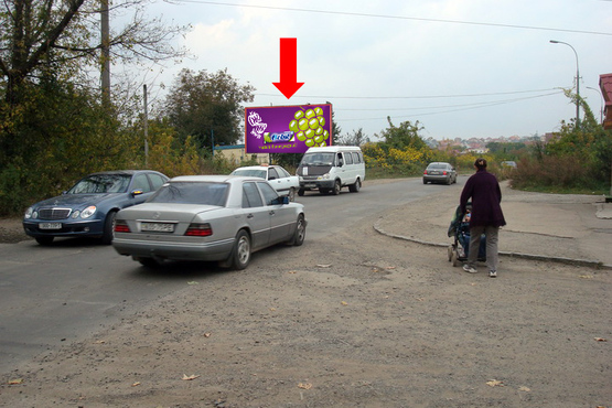 Фото рекламной плоскости по адресу Закарпатская ул. / ул. Гвардейская, возле супермаркета "Дастор"