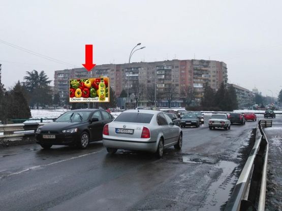 Фото рекламной плоскости по адресу Хмельницкого Б. пл. / Киевская набережная, выезд с моста на площадь