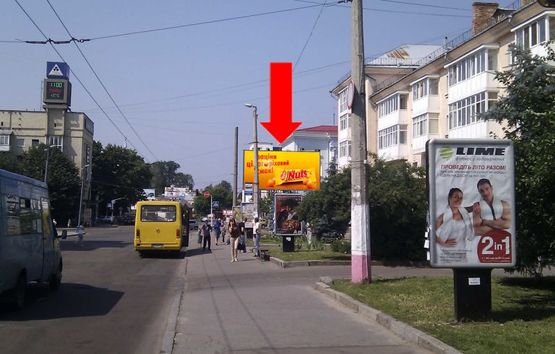 Фото рекламной плоскости по адресу Победы пл., 1/12, возле магазина "ТЕМП", центр