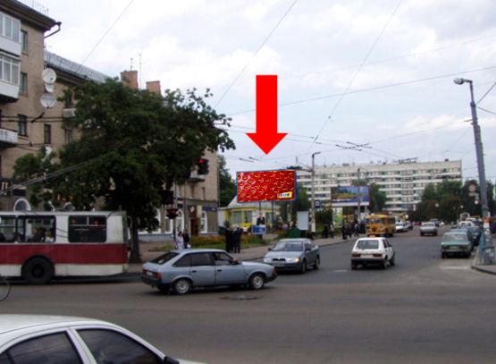 Фото рекламної площини за адресою Победы пл., 1/12, возле магазина "ТЕМП", центр