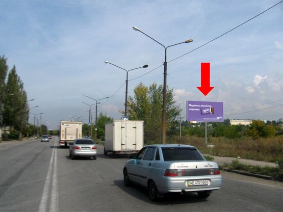 Фото рекламной плоскости по адресу Истомина ул., 78, напротив, в сторону Зачиняева ул.