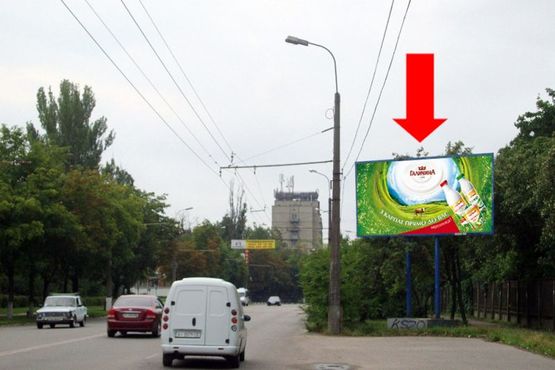 Фото рекламной плоскости по адресу Александрийский бул. (бывш. 50-летия Победы бул.), 144, возле входа в дендропарк "Александрия"