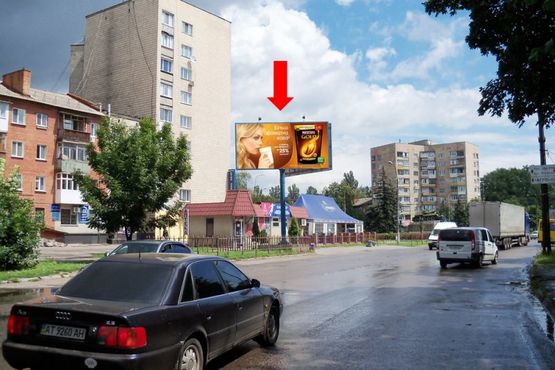 Фото рекламной плоскости по адресу Сквирское шоссе / ул. Турчанинова, возле супермаркета "Сильпо", парка "Александрия", в центр