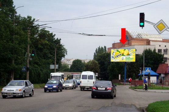 Фото рекламної площини за адресою Сквирское шоссе / ул. Турчанинова, возле супермаркета "Сильпо", парка "Александрия", из центра