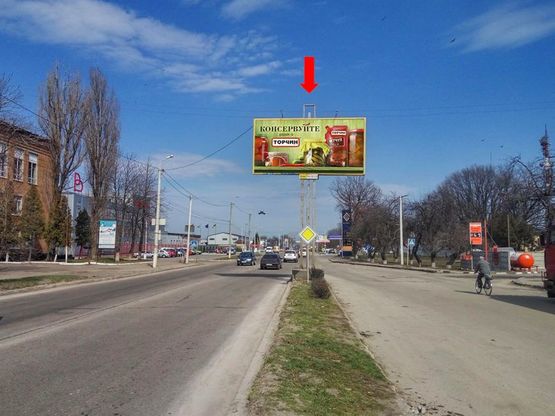Фото рекламної площини за адресою Киевская ул. - ул. Глиняная, разделитель, выезд в сторону Киева