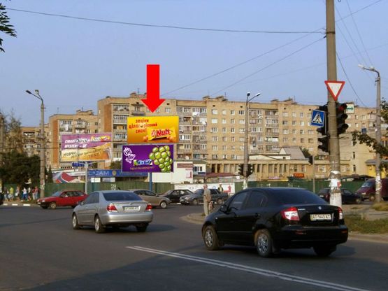 Фото рекламной плоскости по адресу Вовчинецкая ул. / Ивасюка ул., верхний