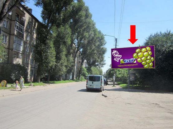 Фото рекламной плоскости по адресу Хоткевича ул., 48, возле рынка, универсама «Дарницкий», в сторону Ивасюка ул.