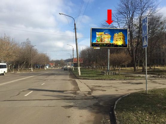 Фото рекламної площини за адресою Пушкина ул., возле инженерного корпуса, супермаркета "Фаворит"