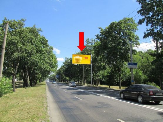 Фото рекламної площини за адресою Московский пр. / Индустриальный пр. (бывш. Фрунзе пр.), из центра