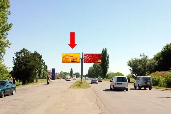 Фото рекламной плоскости по адресу Бериславское шоссе, разделитель, из центра, левый