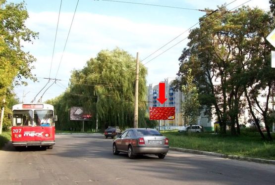 Фото рекламної площини за адресою Черновола ул. / ул. Майборского, из центра