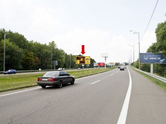 Фото рекламної площини за адресою Трасса Киев-Борисполь, разделитель, от а/п Борисполь на Киев