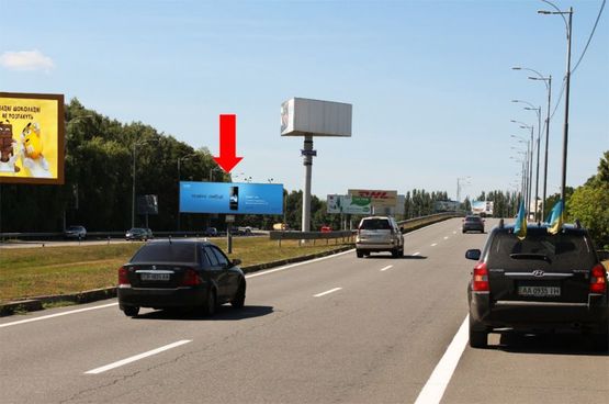 Фото рекламної площини за адресою Трасса Киев-Борисполь, разделитель, от а/п Борисполь на Киев