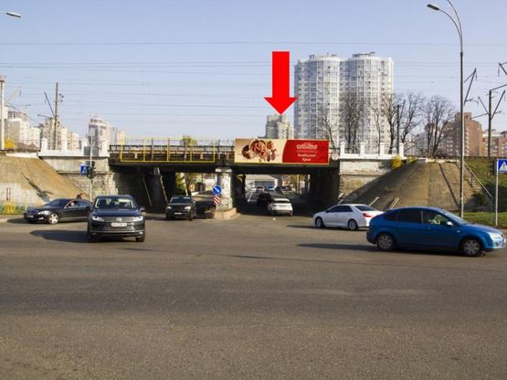 Фото рекламної площини за адресою Гринченко ул. / Байковая ул., в центр, правая