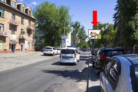 Фото рекламної площини за адресою Кривоноса ул. / ул. Освиты, в сторону ул. Соломенской