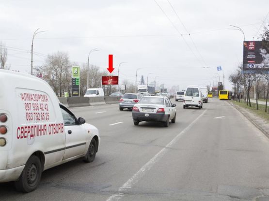 Фото рекламної площини за адресою Ватутина пр., 2, возле ТРЦ Sky Mall, в сторону ст.м. "Почайна", центра