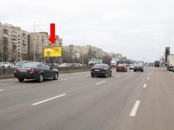 Фото рекламной плоскости по адресу Ватутина пр., 26, напротив АЗС БРСМ, в сторону ст.м. "Почайна", центра