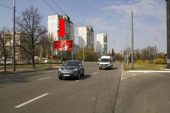 Фото рекламної площини за адресою Героев Космоса ул. / Коласа ул., возле супермаркета "Фуршет" в сторону ул. Жмеринской