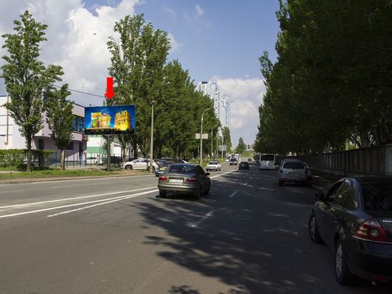 Фото рекламної площини за адресою Березняковская ул., 8а, в сторону пр. Соборности