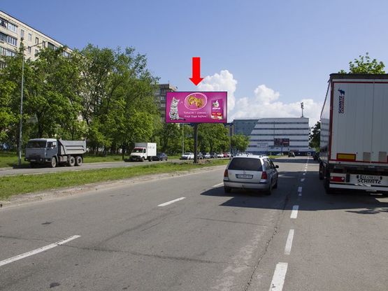 Фото рекламної площини за адресою Нестайко ул. (ул. Мильчакова) 5, разделитель, в сторону ул. Челябинской
